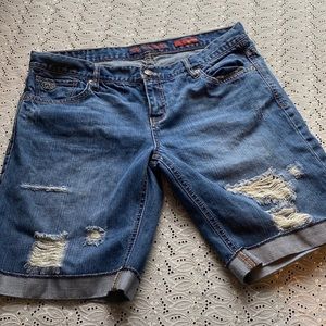 💜💜 Junior Size 9 Bermuda Shorts by Chip and Pepper